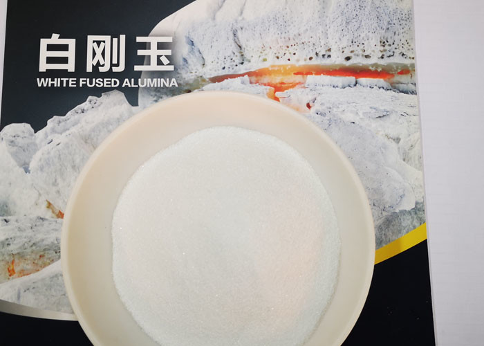 Μέτριο σκληρότητας οξείδιο F36 F40 αργιλίου αμμόστρωσης λειαντικό υλικό άσπρο